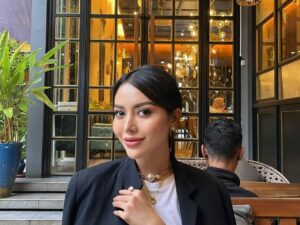 Sri Mulyasari, SE: Hidup Adalah Sekolah Sepanjang Usia 