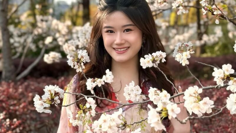 Keren Tirza Thamrun, Jesus Loves You Completely, Just As You Are, and For Exactly Who You Are