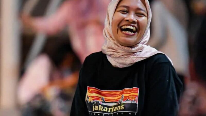 Sari, Jadilah Baik untuk Orang-orang di Sekitarmu dan Keluargamu!