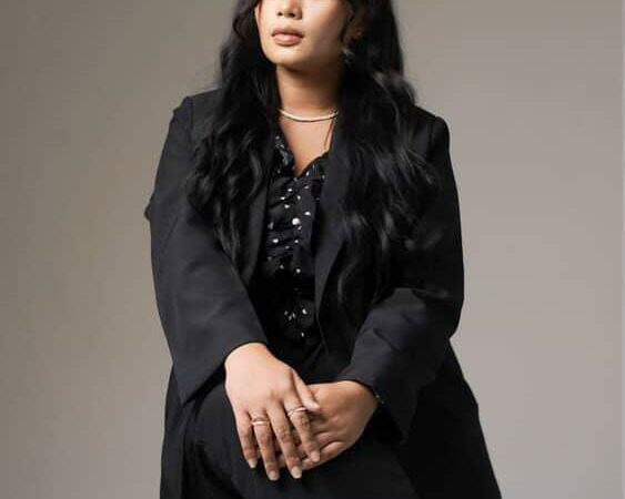 Theresia Voni Karolina Sinurat,Jangan Menyerah! Tuhan Selalu Sediakan Jalan untuk Mereka yang Berusaha.