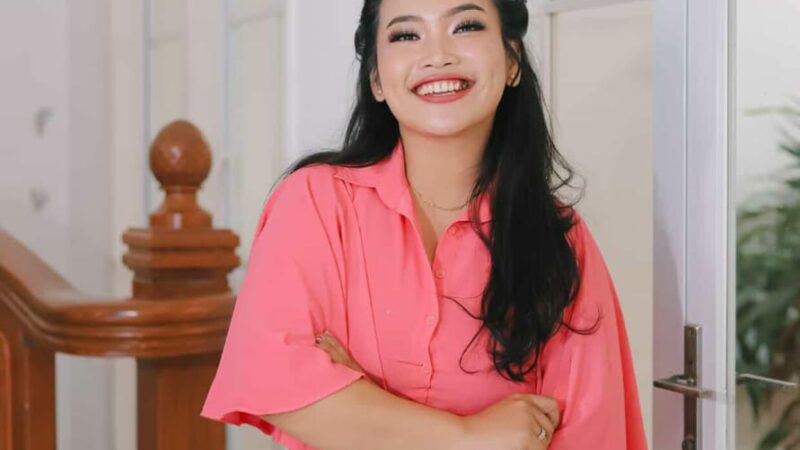 Ester Apulia, Jangan Batasi Tuhan yang Tak Terbatas!