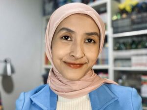 Andaruni Trina, Versi Terbaik Diri Kan Terwujud Saat Kita Percaya Pada Kemampuan Kita Sendiri