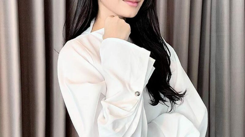 dr.Indah Julisa, dipl.AAAM: Accept Yourself, Love Yourself, And Keep Moving Forward