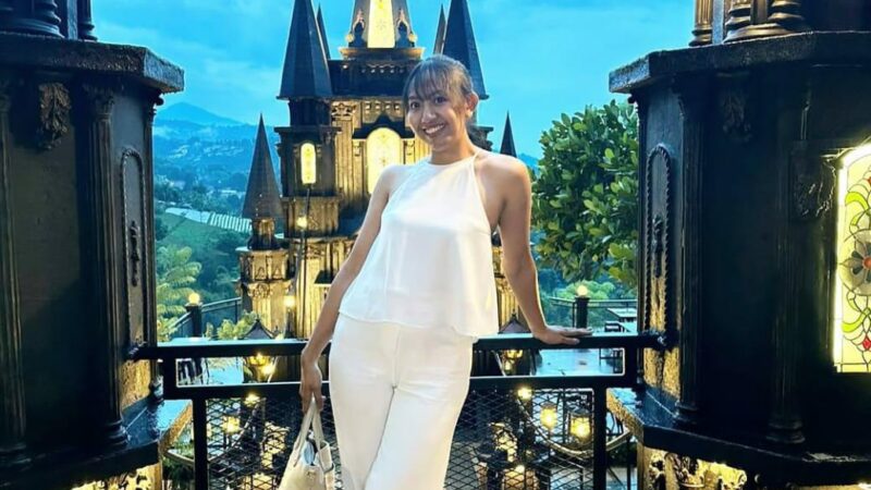 drg. Ida Ayu Draupadi, As A Flower, So Do You Blooms At The Time Is Right