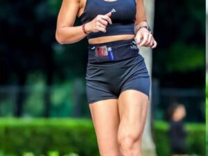 dr. Ria Lestari, Jangan Tunggu Motivasi, Bangun Disiplin!