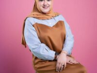 Eflina NF. Mona, Jadilah Seperti Bintang, Bersinar tapi Tidak Pernah Berhenti Berbagi Terang Untuk Lainnya