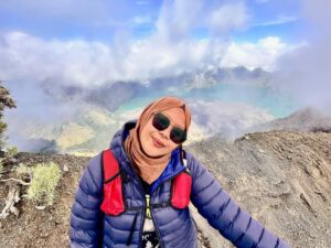 Ayu Rahayu Fatimah, Selalu Berfikir Positif dalam Hal Apapun!