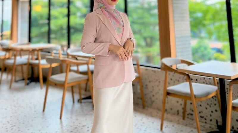 Gladys Putri, Be A Light Not To Seek Attention, But To Help!