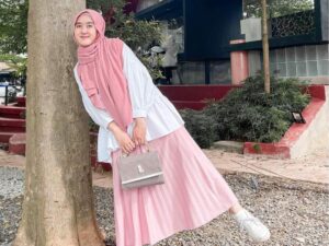 Rindana Zulfasari, Setiap Tantangan Pasti Ada Peluang Tersembunyi!