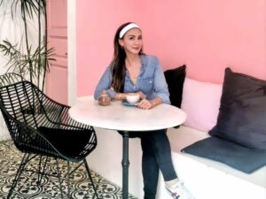 Innas Karlina, Jangan Melupakan Akar Kita!