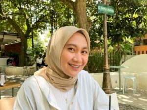 Arlisya Yahya, Kamu Hanya Perlu Berjalan Meski Pelan!