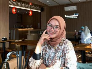 Rindy Rayani, Tetaplah Jadi Terang di Tengah Gulita!