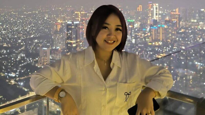 Yuri Artistika, Bertahan, Berdoa dan Berjuang!