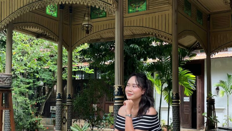 Adalia Veda, Hidup Adalah Roller Coaster, Cukup Tenang, Teriak dan Pegang Erat!