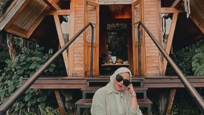 Nina Fardina Obi, Tetaplah Yakin Ada Allah Bersama Kita!