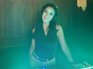 DJ. Elliza, Jangan Pernah Menyerah!