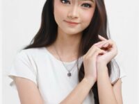 Ivo Ghiina Nareswari, Saya Sedang Menulis Pola Abadi tentang Saya dan Dari Mana Saya Berasal!