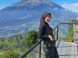 Vitria Kusumayanti, Apapun Yang Terjadi Di Masa Lalu, Tak Perlu Disesali!