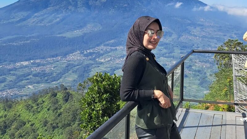 Vitria Kusumayanti, Apapun Yang Terjadi Di Masa Lalu, Tak Perlu Disesali!