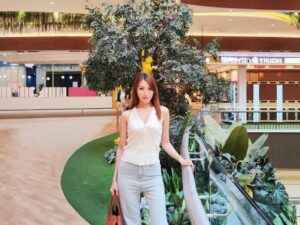 Elly, Bahagia Itu Sederhana!