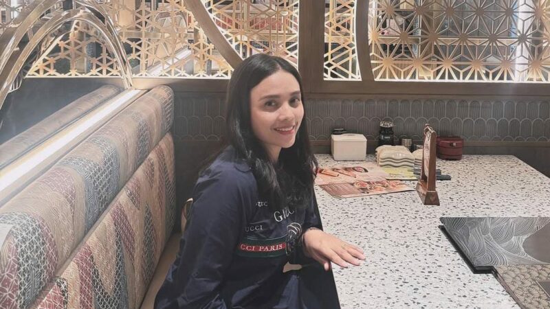 Astri Megah Krista, Tutup Telinga Untuk Orang Yang Meremehkan!