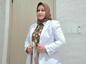 dr. Amelia Fenowati M., Biomed., AAM: Kamu Jauh Lebih Kuat dari Kesulitan yang Kamu Hadapi!