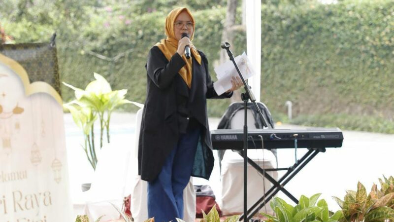 Keukeu Fitriani, Make Your Life With a Different Style From Other People!