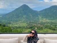 Bunda Tika, Setiap Kesulitan Pasti Ada Kemudahan!