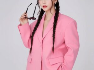 DJ Meyga, Perempuanpun Tetap Bisa Jaya di Atas Karya Sendiri!