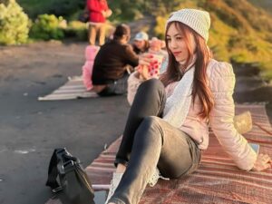 Litha Hermita, Tidak Perlu Mengumbar Rasa Sakit!