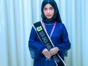 Nur Fadillah, Melalui Banyak Hal Buat Kita Jadi Tersenyum 