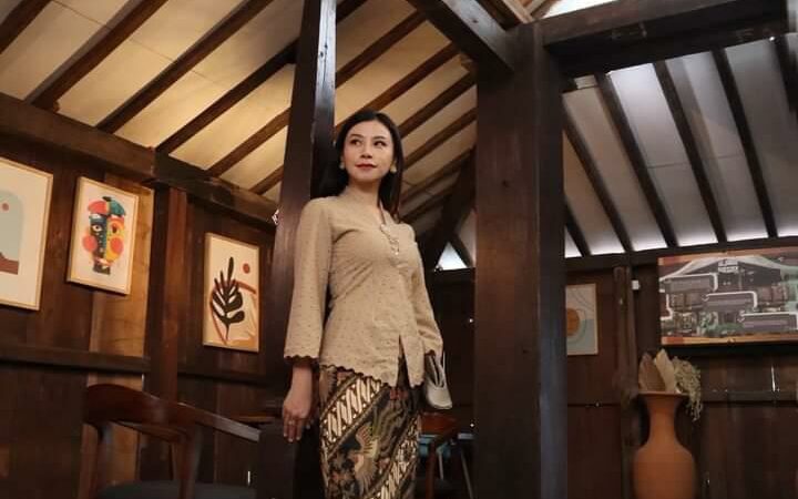 Sisilia Ari Atmaja, Kita Akan Bersinar Untuk Diri Kita dan Orang-orang yang Menyayangi Kita