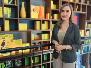 Clara Tia, Jangan Biarkan Pandangan dan Keraguan Orang Lain Menentukan Batas Kemampuanmu, Jadikan Sebagai Bahan Bakar Semangat Kita