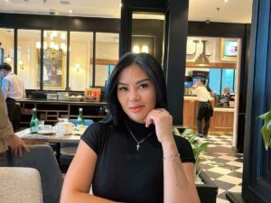 Glorya Florensa, Jangan Pernah Bandingkan Diri Kalian Dengan Orang Lain!