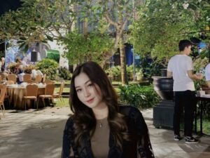 Novi Safitri, Terkadang Setelah Badai Terberat Pun Seseorang Bertahan Tidak untuk Mimpi Besarnya!