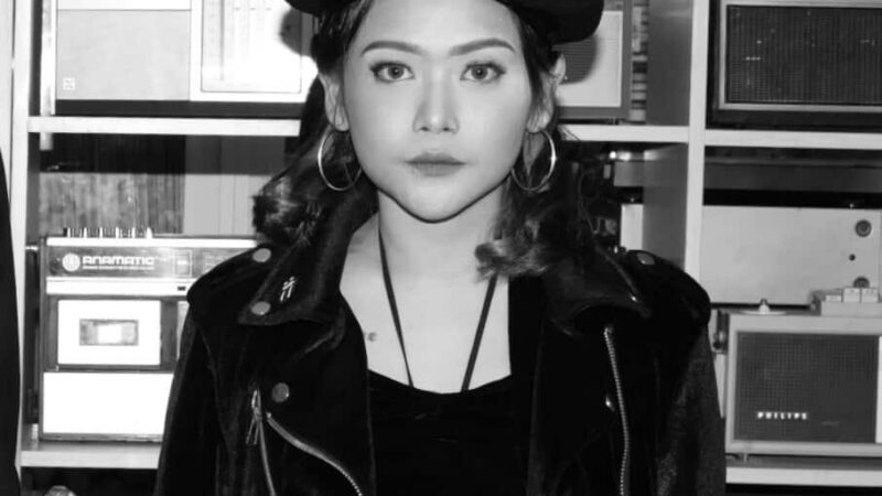 Deyuri Aprilly Pertiwi, Terus Bermimpi Dan Berusaha!