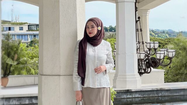 Egha Laly, Hidup Tidak Boleh Sederhana!