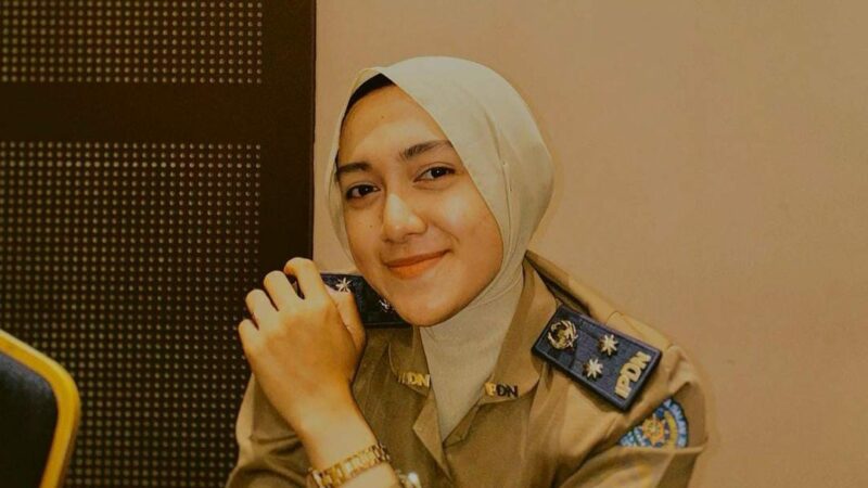 Putri Eva Yunizar, Ingin Jadi Wanita Karir dan Perhatian Ke Keluarga
