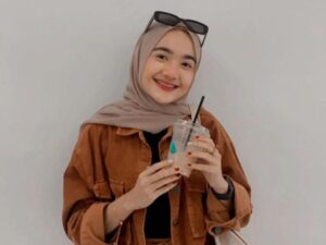 Yuhanida, Tuhan Tak Kan Menciptakan Sedih Tanpa Merencanakan Bahagia Setelahnya