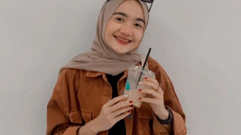 Yuhanida, Tuhan Tak Kan Menciptakan Sedih Tanpa Merencanakan Bahagia Setelahnya