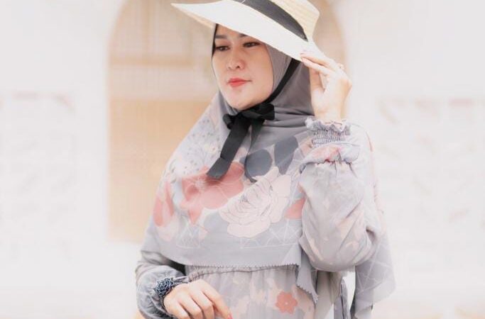 Dewi Safitri, Selalu Belajar dan Bersyukur Bisa Bertahan Sebagai Influencer yang Bisa Menginspirasi Sesama