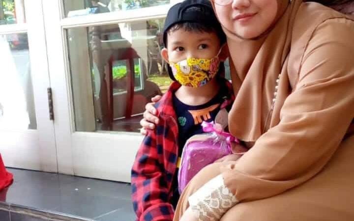 Nisa Nuraini, Jadi Guru Ajarkanku Jadi Lebih Sabar dan Selalu Bersyukur