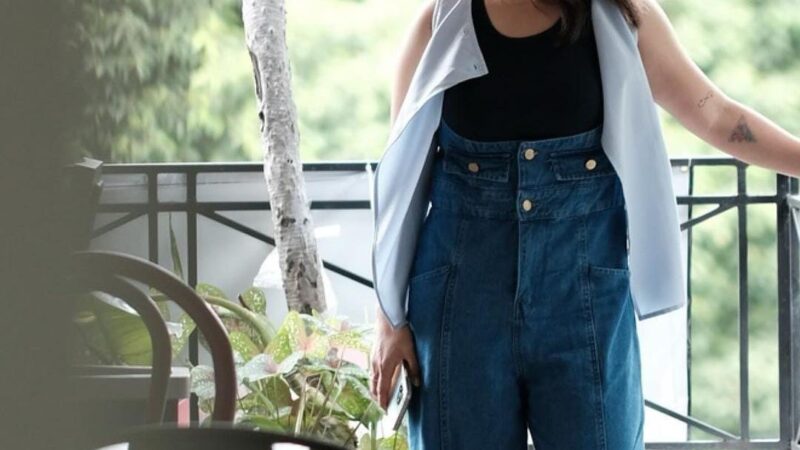 Jessica Januarty, To A Great Mind. Nothing Is Little !