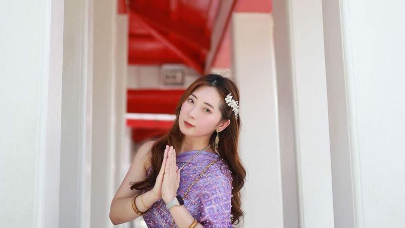 Kelly Khey, Just be Better Version of Your Self