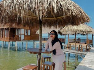 Hani Rahmadani, Jeda Sejenak dari Karir Untuk Keluarga