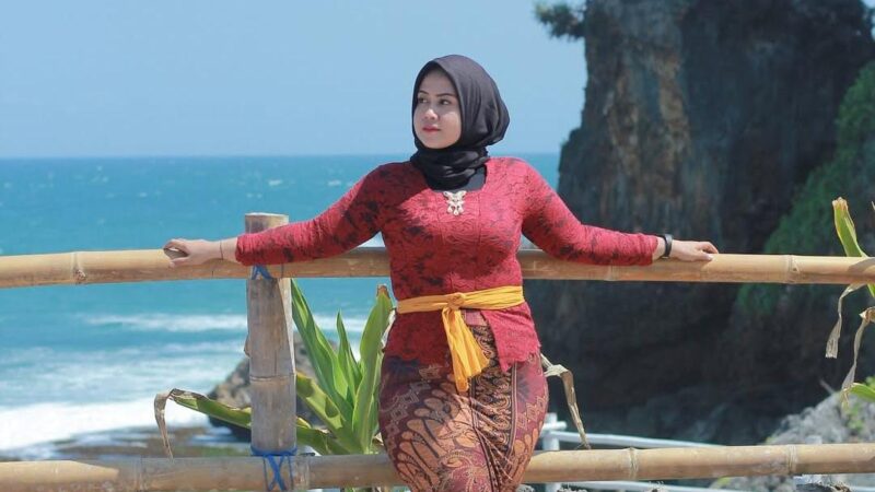 Tessa Bara, Jadilah Ibu yang Bahagia Tak Harus Menunggu Sempurna