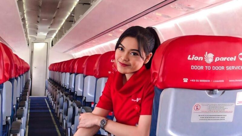 Syahnia R.S, Jadi Pramugari Harus Mau Belajar Hal Baru dan Pantang Menyerah