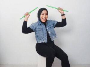 Fivi Iyanningrum, Mari Berdamai dengan Hal-hal Tak Bisa Diubah