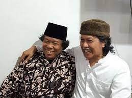 Sindiran Halus Kang Sobary Untuk Cak Nun