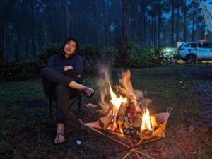 Athika Florentiena, Camping Jadi Momen Kenalkan Anak Pada Alam dan Kemandirian